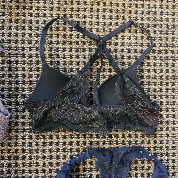 Women’s bras - Picture 13 of 16
